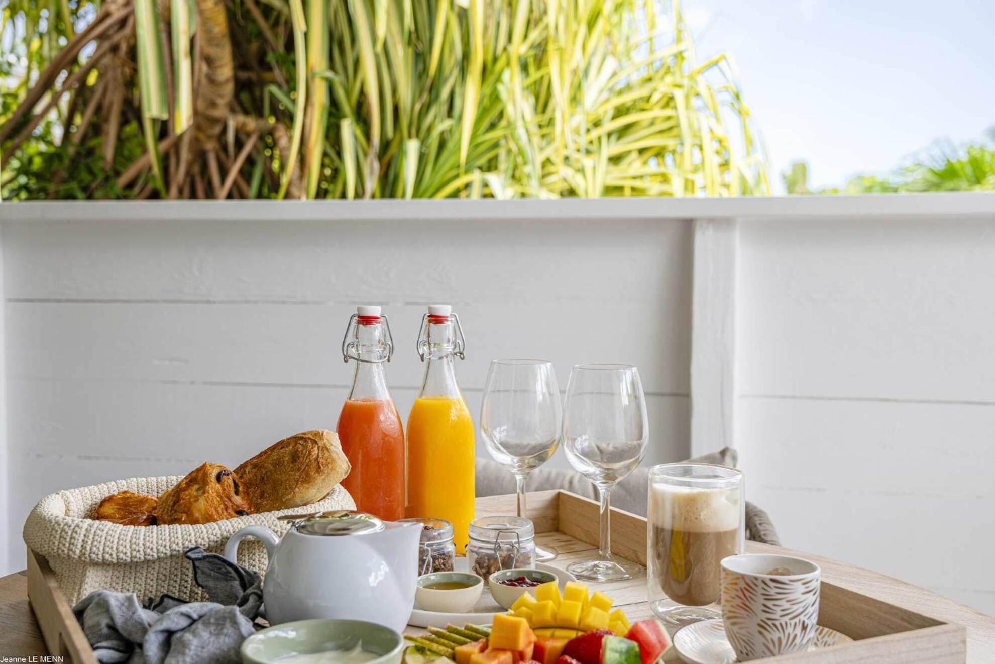 Pomme Cannelle Luxury Suites & Spa Orient Bay Екстер'єр фото