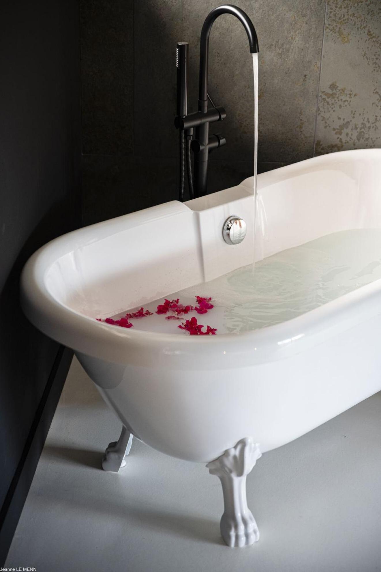 Pomme Cannelle Luxury Suites & Spa Orient Bay Екстер'єр фото