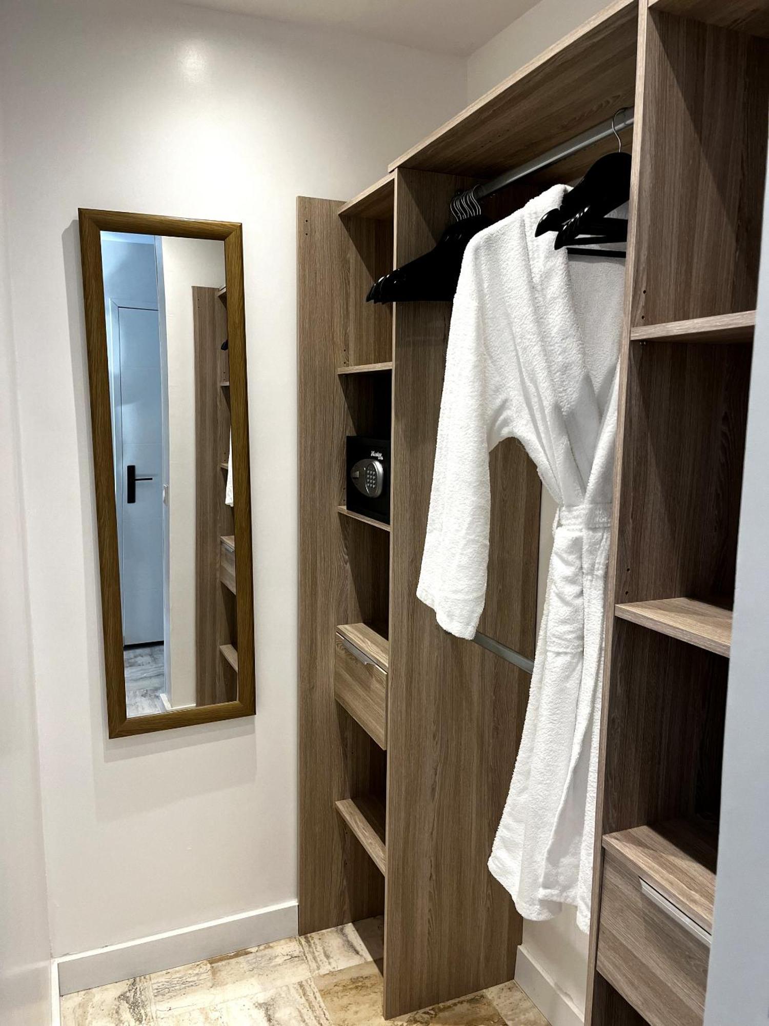 Pomme Cannelle Luxury Suites & Spa Orient Bay Номер фото